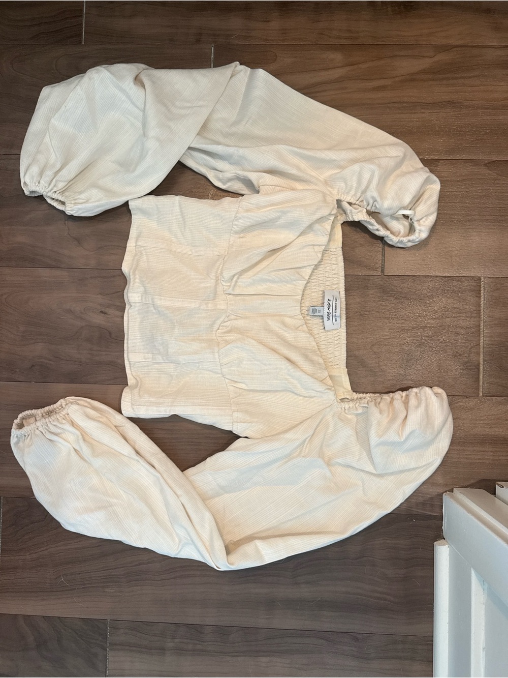 & Other Stories Cream Puff-Sleeve Peasant Crop Top
